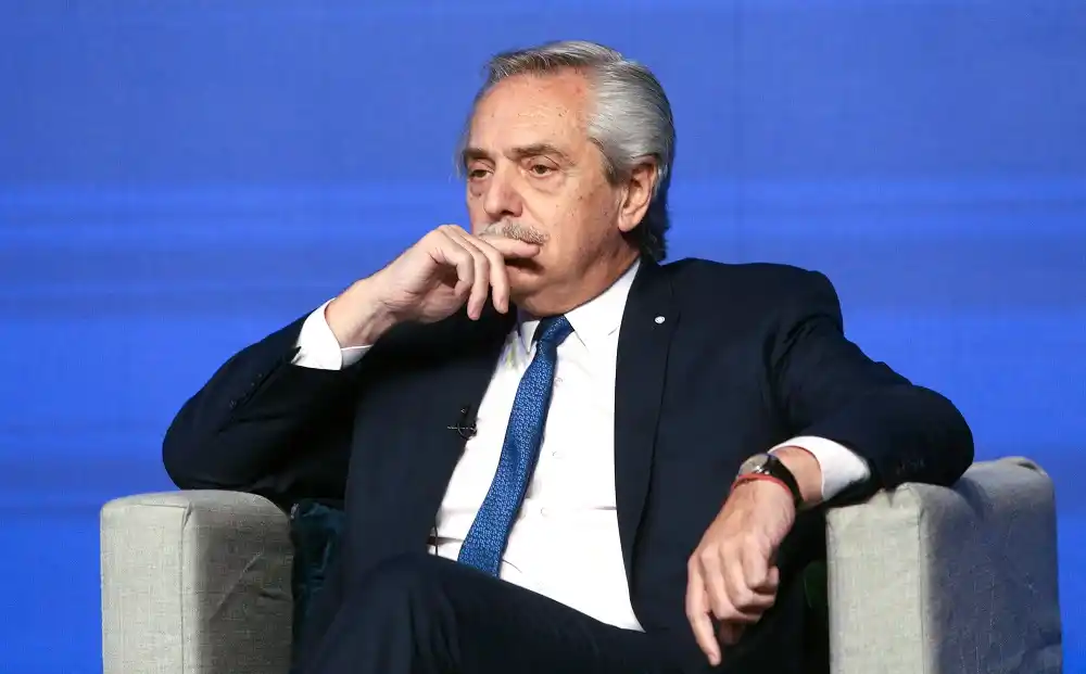 El presidente Alberto Fernández recibirá hoy a su sucesor Milei
