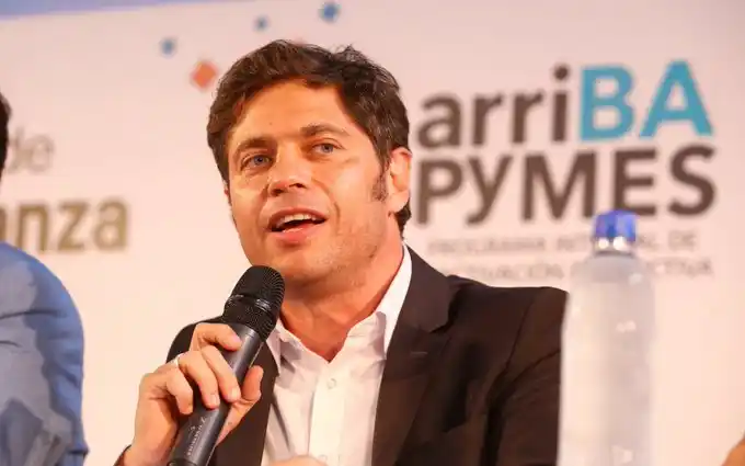 Kicillof encabeza acto con empresarios en Malvinas Argentinas