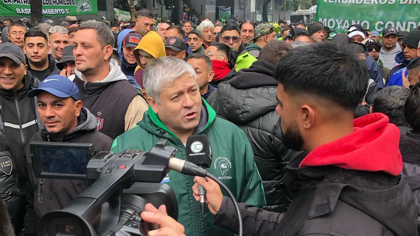 Representante. Más allá de ser el secretario Seccional de Camioneros, Peralta fue representando a las 62 Organizaciones Peronistas y a la CGT Regional de Necochea.