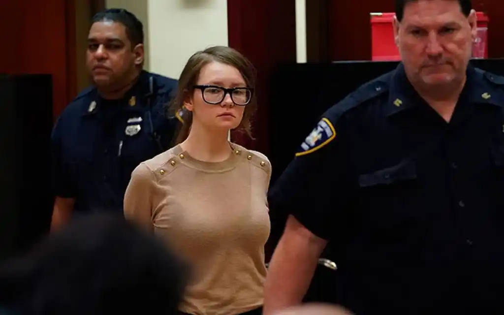 Quedó en libertad Anna Sorokin, la falsa heredera, que inspiró la serie en Netflix