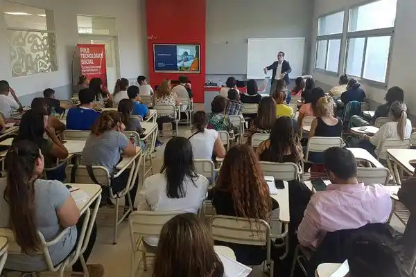 Sigue abierta la inscripción a los cursos gratuitos del Polo Tecnológico Social 