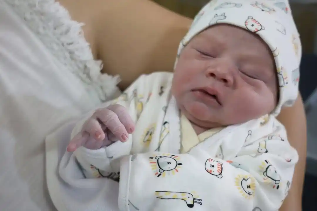 Demian fue el primer bebé del año en nacer en el Hospital.