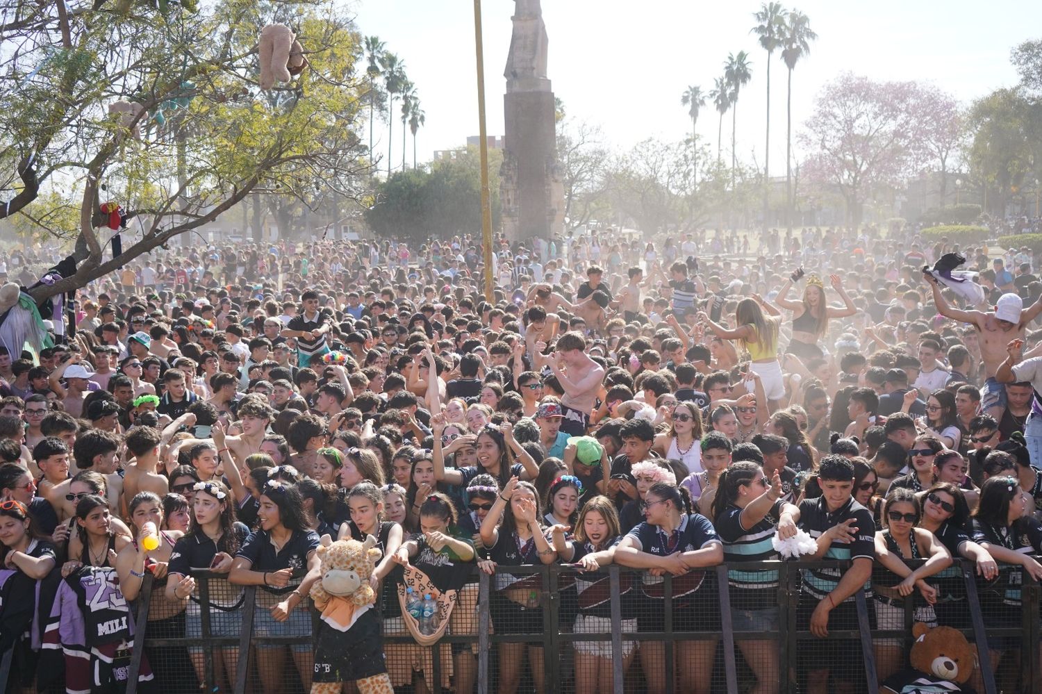 Estudiantina 2024, viernes y sábado en la "Vélez" con Lauty Gram