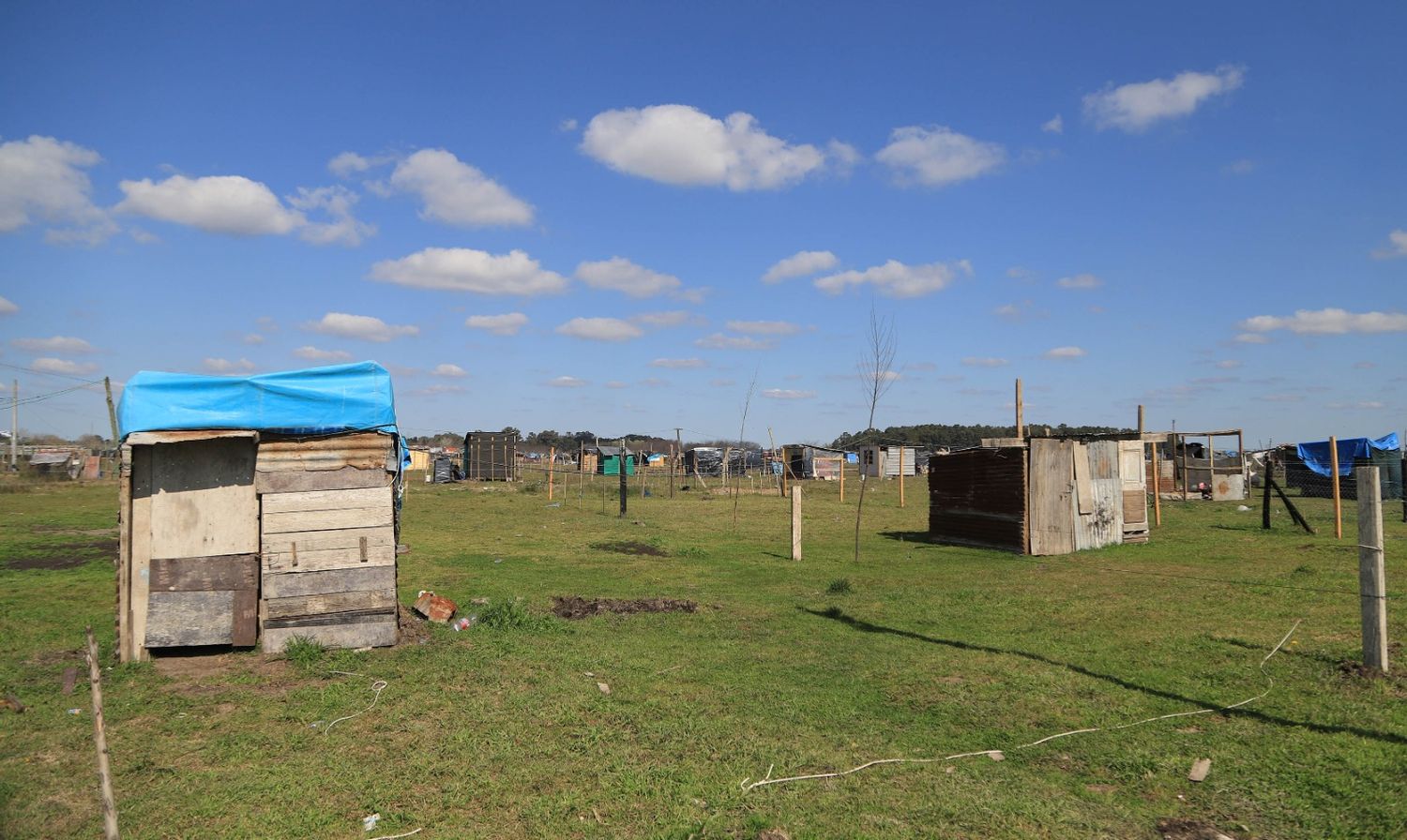 Presentaron en el senado bonaerense un proyecto contra la toma de tierras con exenciones para propietarios