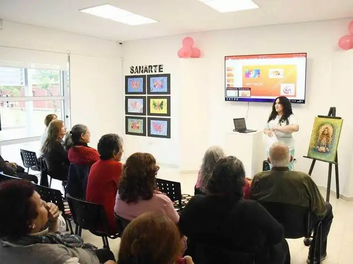 El CEMENURK desarrolló una con la
presencia de tres reconocidas artistas