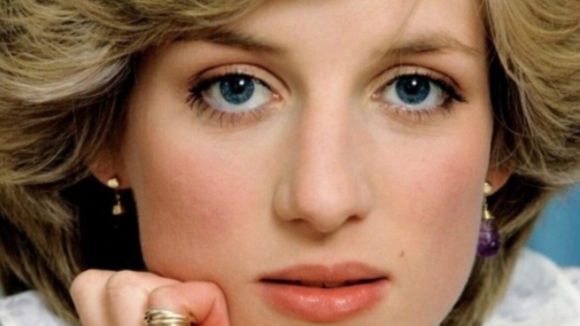 Niña, ¿qué es eso? A LADY DI SE LE SALÍA LA CLASE Y LLAMABA «PERRA» A CAMILLA PARKER