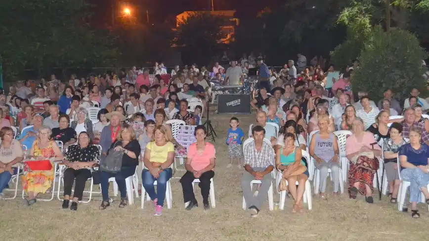 Peña folklórica a beneficio del Hogar de Ancianos