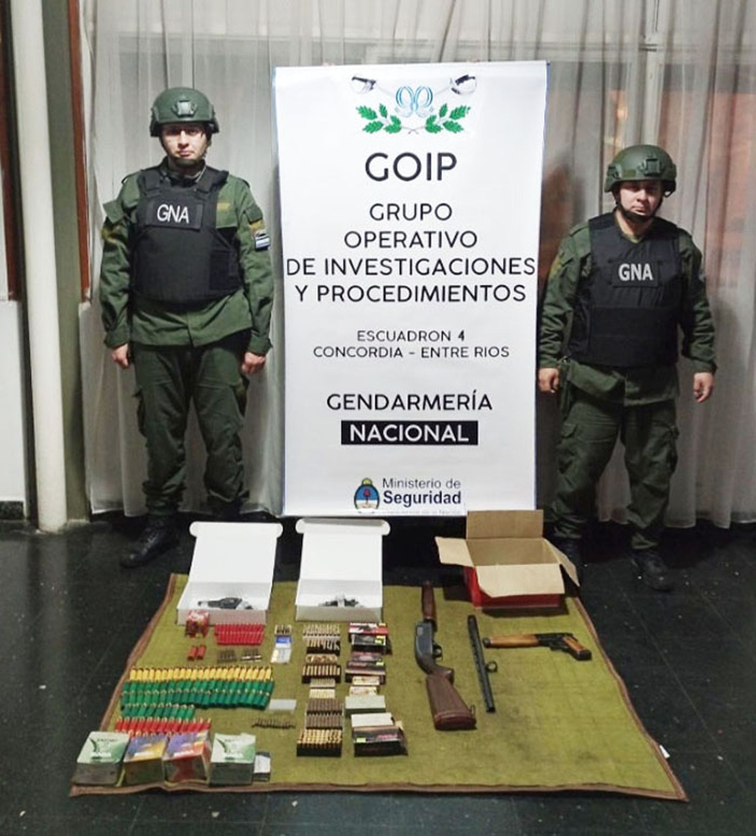 Allanaron tres domicilios por causas de narcomenudeo