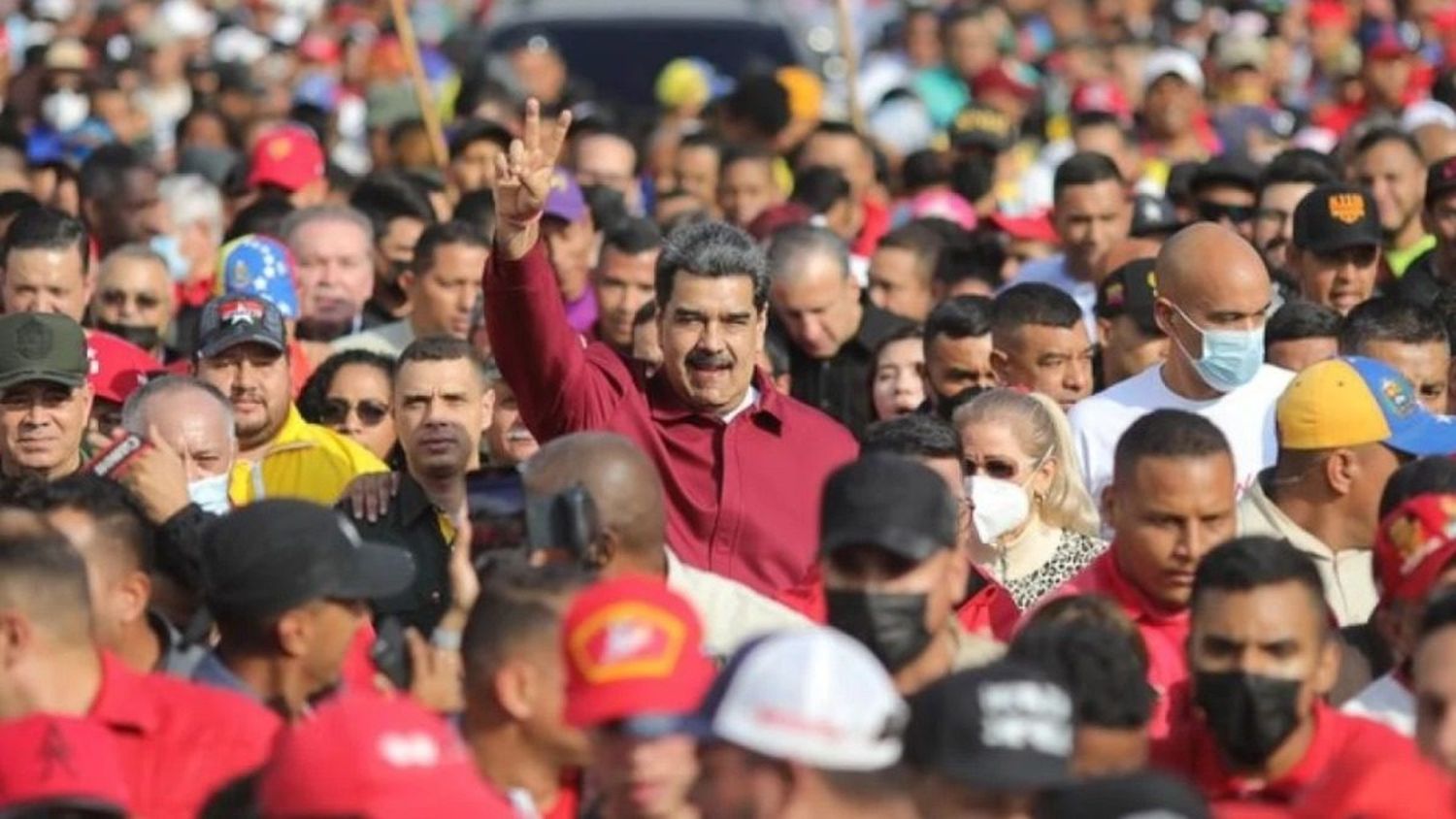 MADURO SE SOLIDARIZA CON CASTILLO y aprovecha para recordar a derecha venezolana que “NO VOLVERÁ”