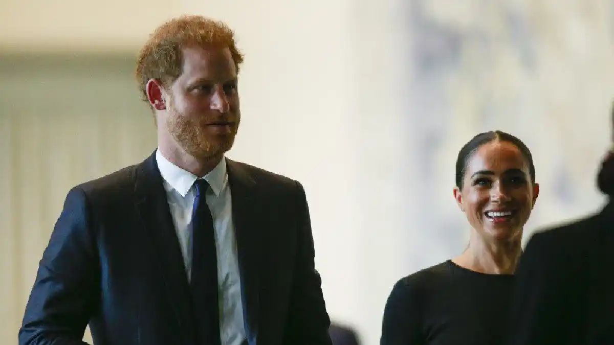 Harry y Meghan envian mensajes de aliento al rey Carlos y a la princesa Kate