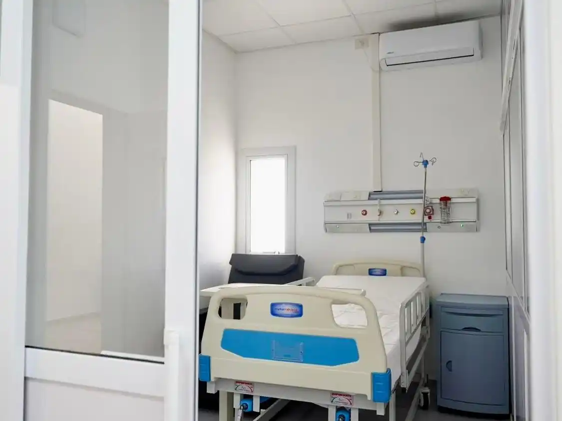 Sala de aislamiento - Htal Falcón