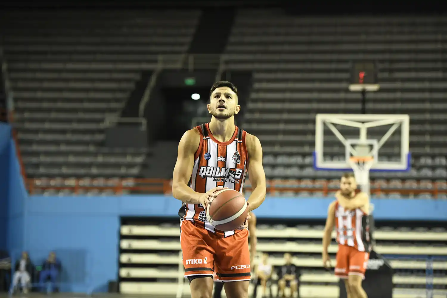 Quilmes empieza una nueva gira con Lisandro Fernández en duda