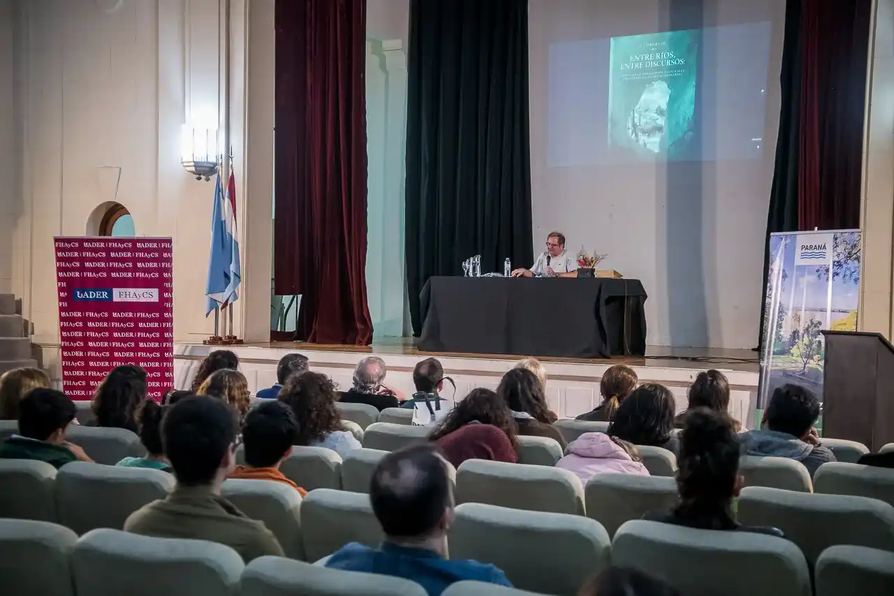 Martín Kohan: "Toda iniciativa que despierte el interés por los libros es una oportunidad para formar nuevos lectores"