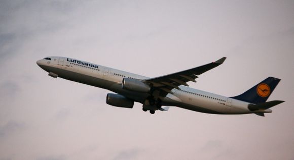 Lufthansa Begins Phasing Out Airbus A330-300 Fleet