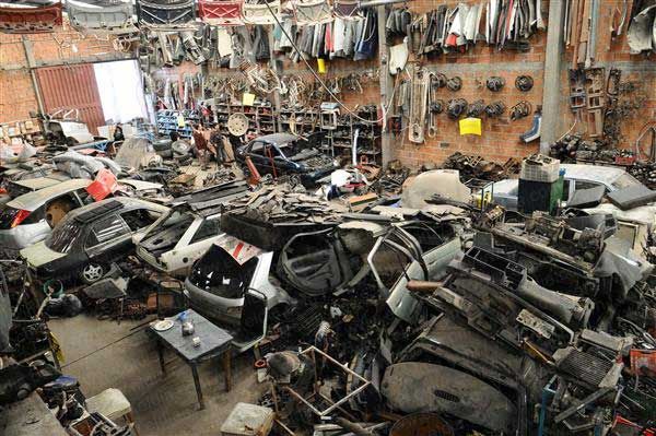 Secuestraron 15 mil autopartes en desarmaderos de Quilmes y Lanús 