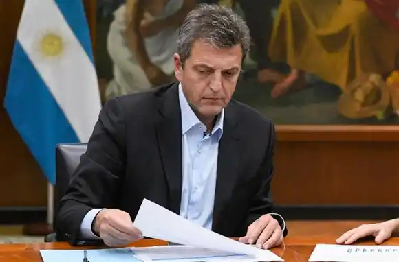 Massa anunció que “la Argentina no va a utilizar un solo dólar de sus reservas” para pagarle al FMI