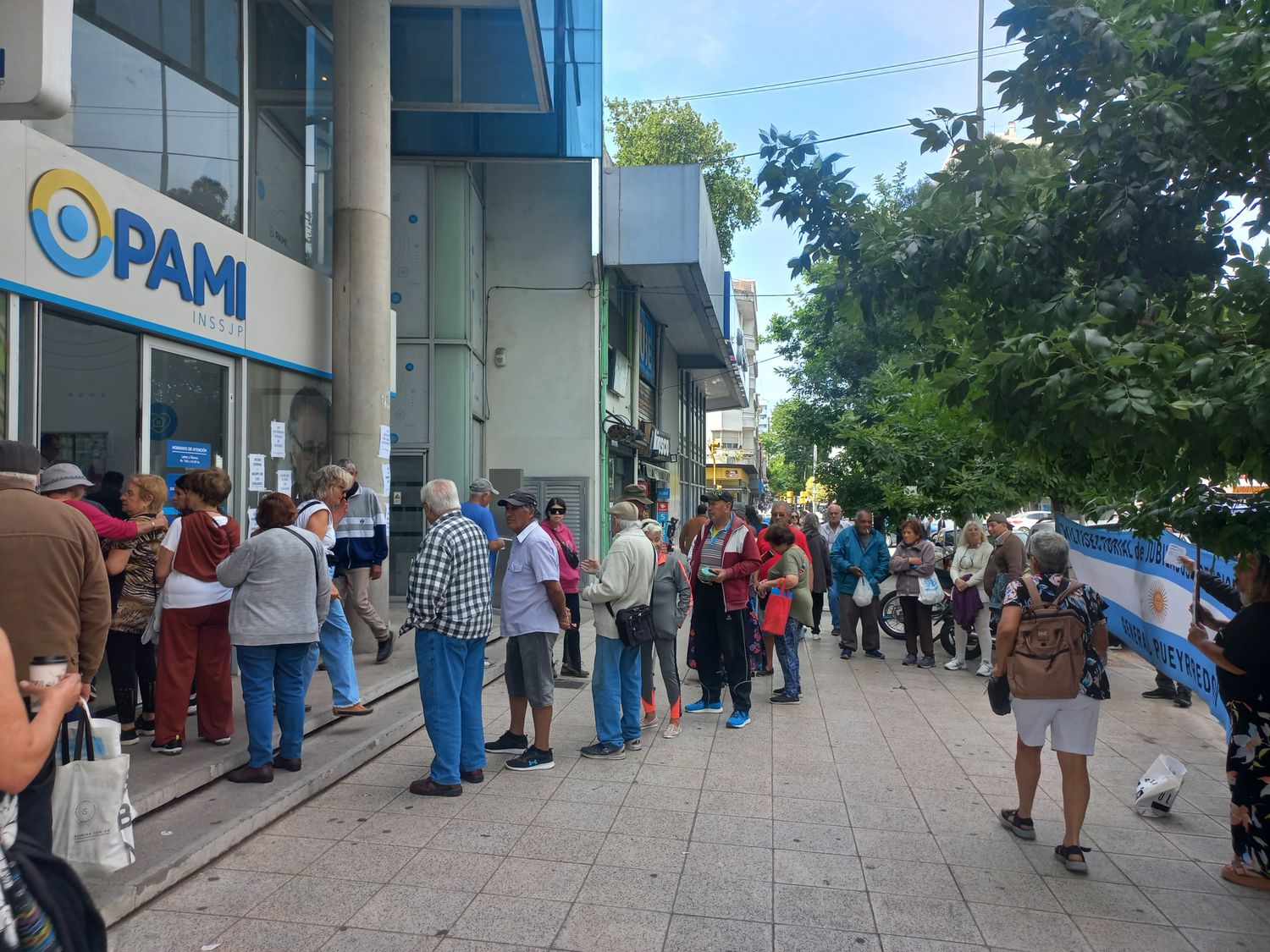 Nuevos reclamos en PAMI: jubilados y pensionados víctimas de la negligencia