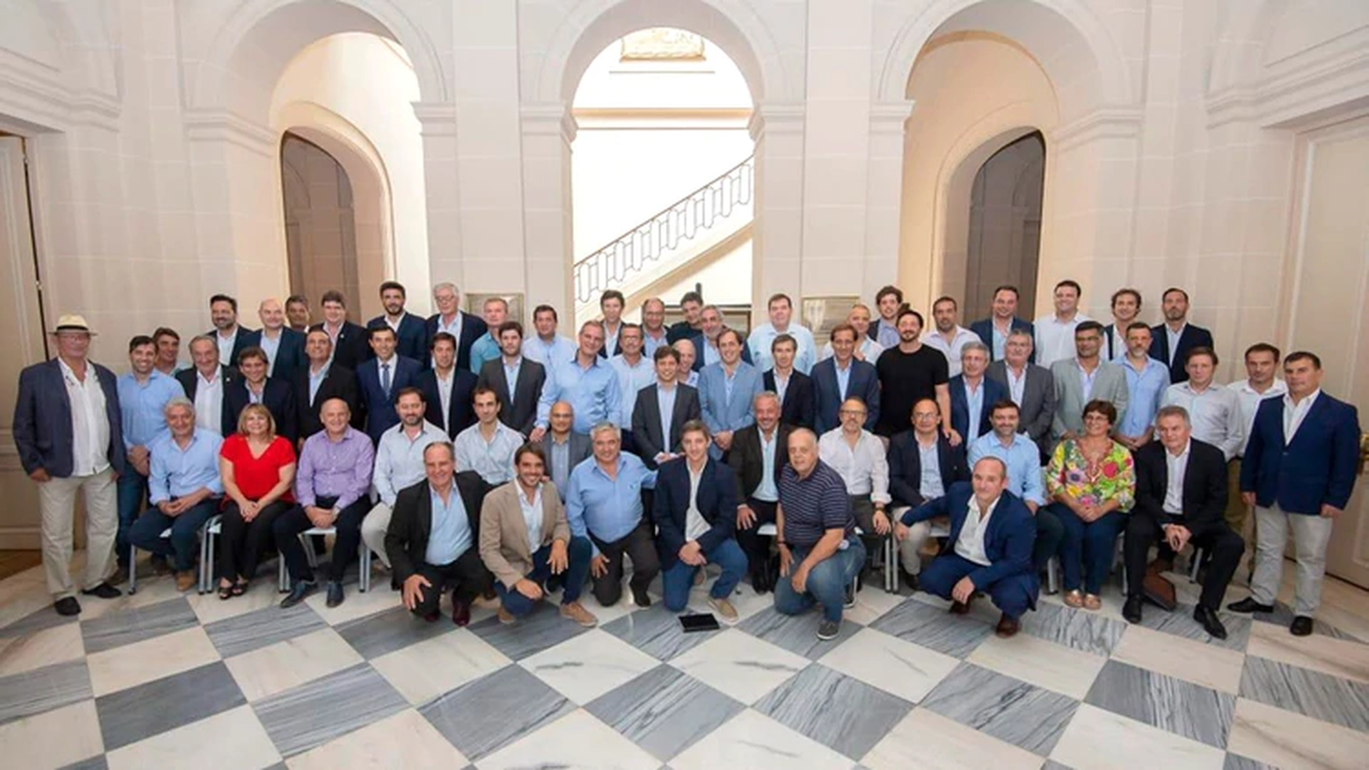 En la reunión con Kicillof, Lunghi pidió certezas sobre subsidios al transporte y recursos