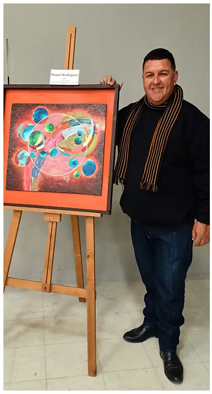 Realizarán la muestra de obras plásticas “Entre el Lápiz y el Pincel”