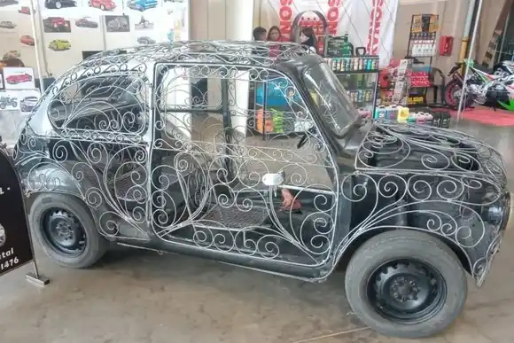Rifan "la rejaneta": la auténtica transformación de un Fiat 600 de un santafesino
