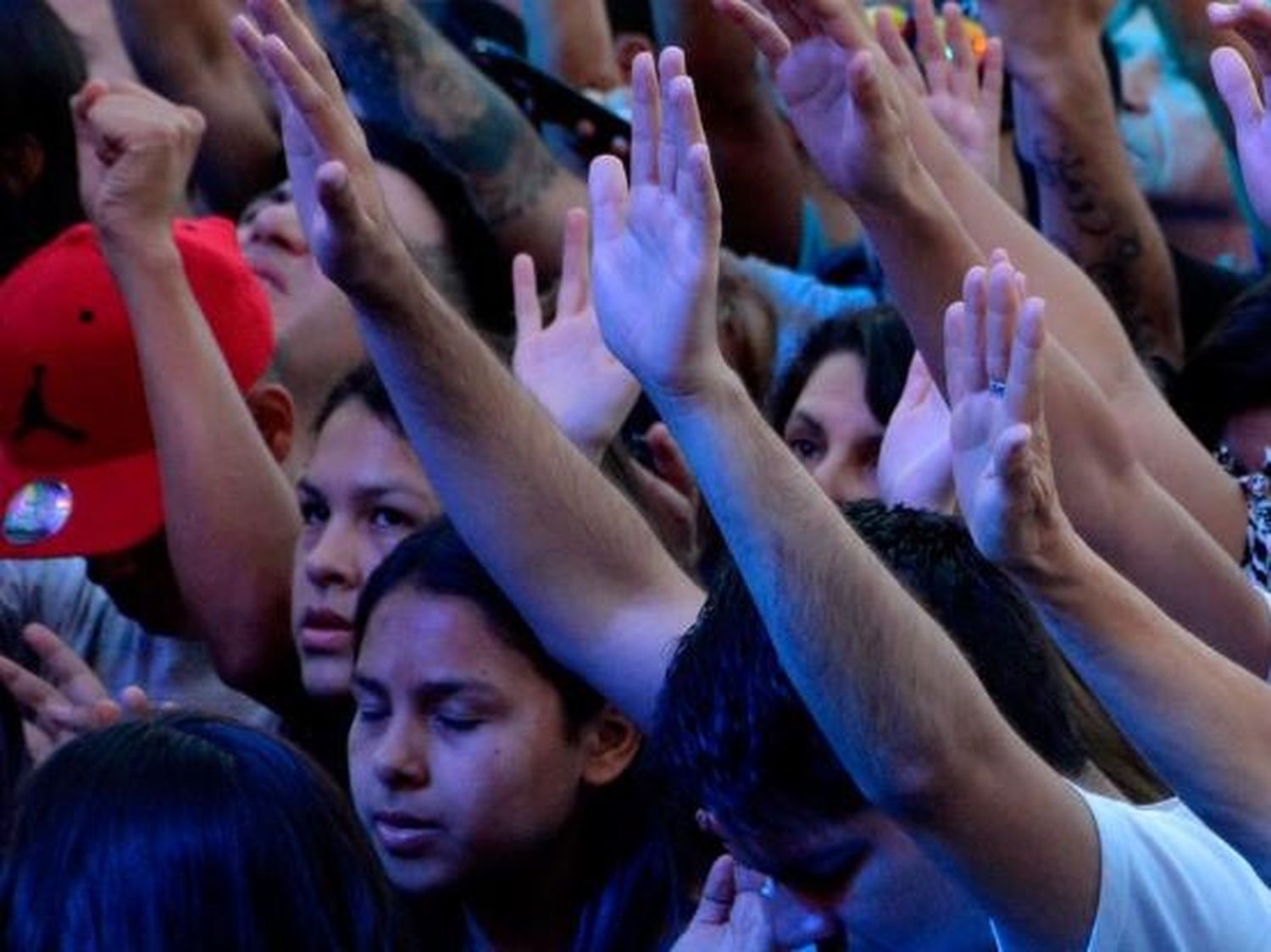 Según el investigador, esta forma de religiosidad ofrece algo concreto que la tradición católica ha ido perdiendo.