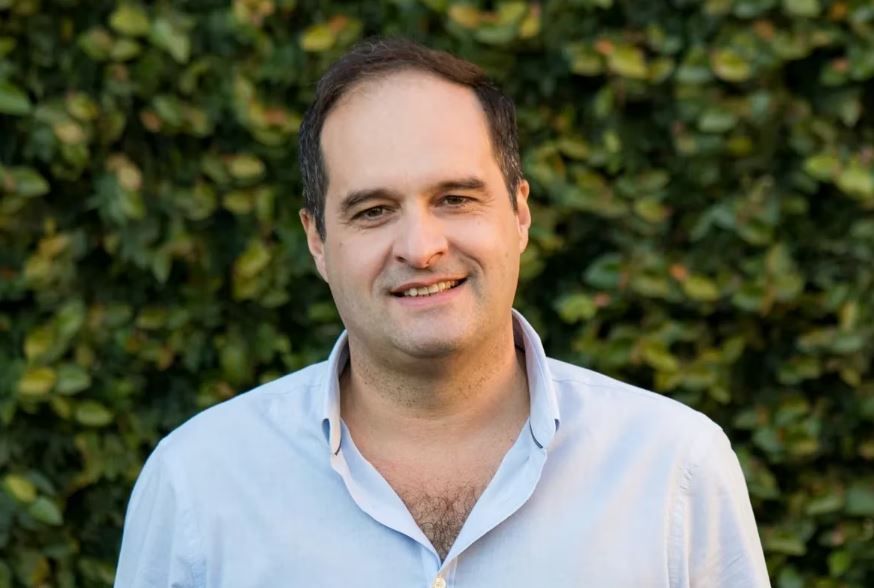 El ministro Santiago Maggiotti se reúne con la intendenta Verónica Berisso.
