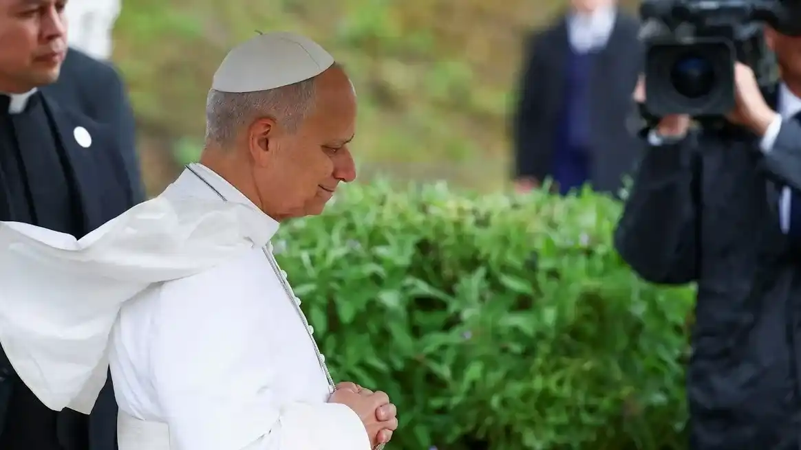 El papa León XIV llamó a la paz y volvió a tomar distancia de Trump en medio de la tensión global