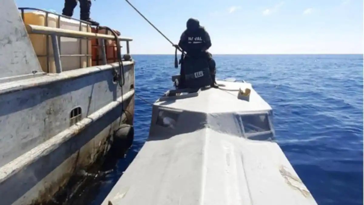 El Salvador intercepta dos “narcosubmarinos” con más de 4 toneladas de cocaína