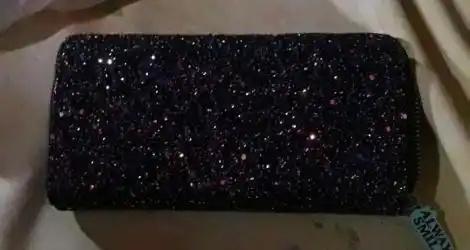 Billetera y celular extraviados