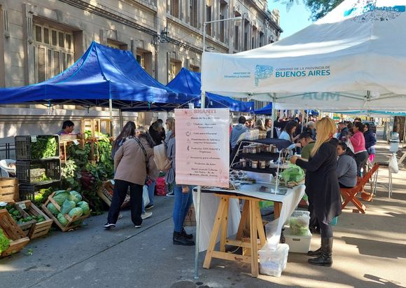 Mercados Bonaerenses, en plaza Constitución este sábado 