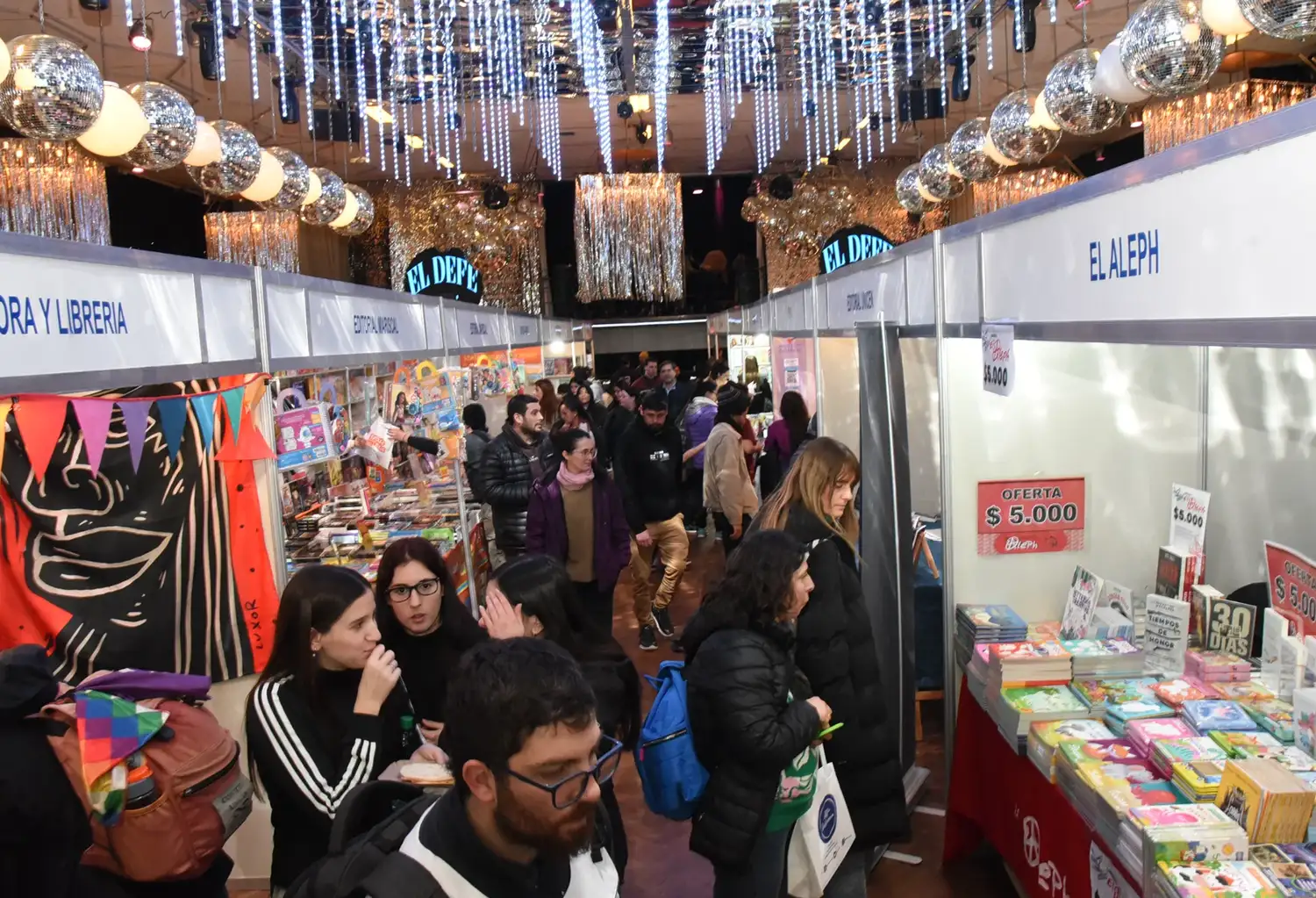 Escritores, lectores e instituciones disfrutaron de la XXI Feria del Libro de Tandil.