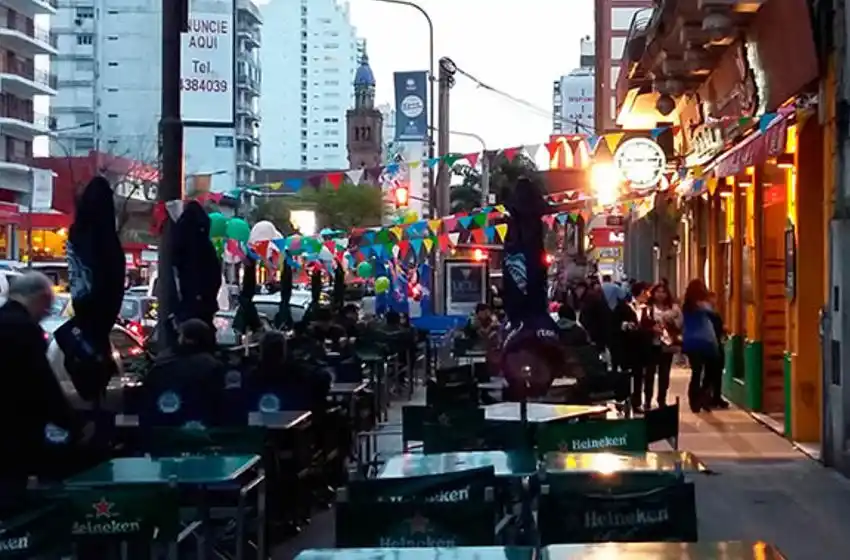 Cena frustrada: tres ladrones intentaron asaltar un local de comidas