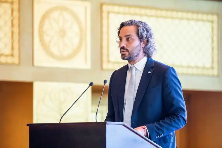 El discurso en inglés de Santiago Cafiero que se hizo viral