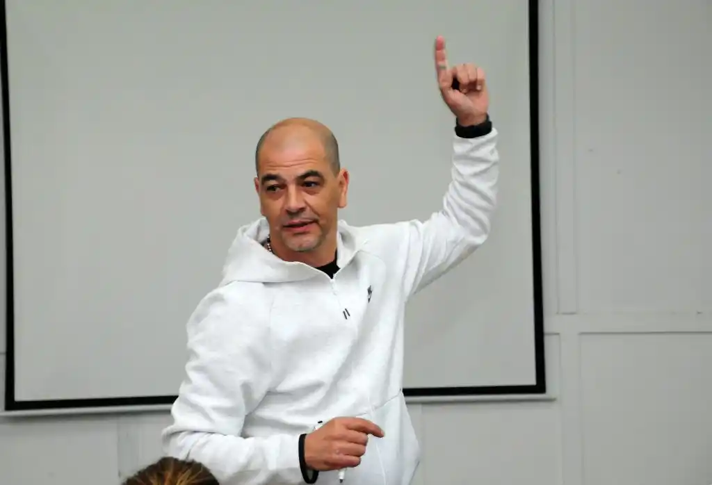 “Soñar con otra ‘generación dorada’  es creer que Dios nació en Argentina”