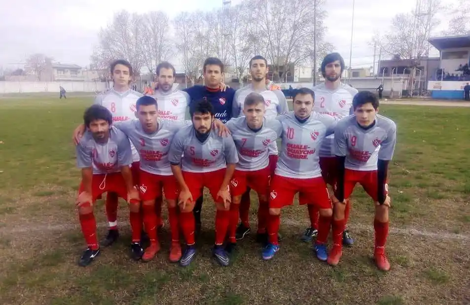 Dos partidos abren la programación de la fecha en las dos divisiones