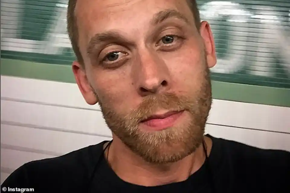 El hijo de Paul Auster fue detenido por la muerte de su hija de 10 meses por sobredosis