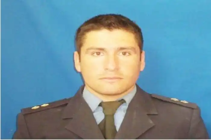 HERNÁN HERCILIO CORTEZ se convirtió en héroe: invitamos a  homenajearlo  en la persona de  cada policía, que siempre está