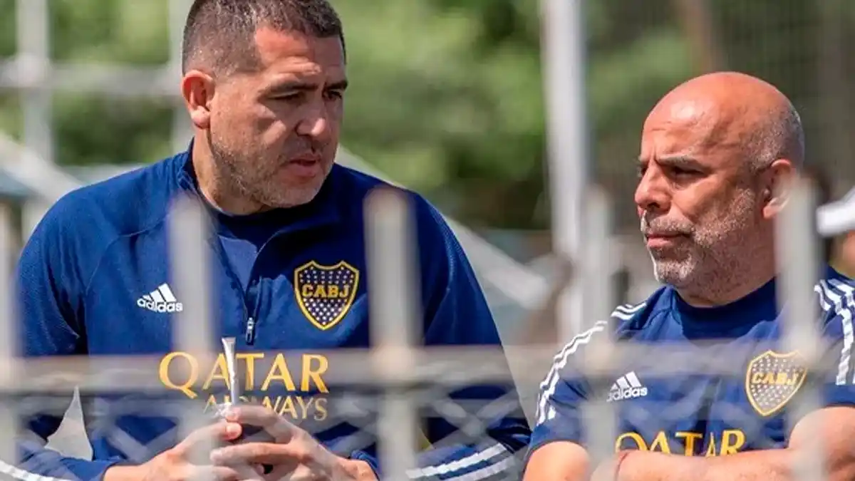 Riquelme junto a Serna.