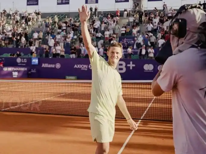 "Peque" Schwartzman se retiró del tenis