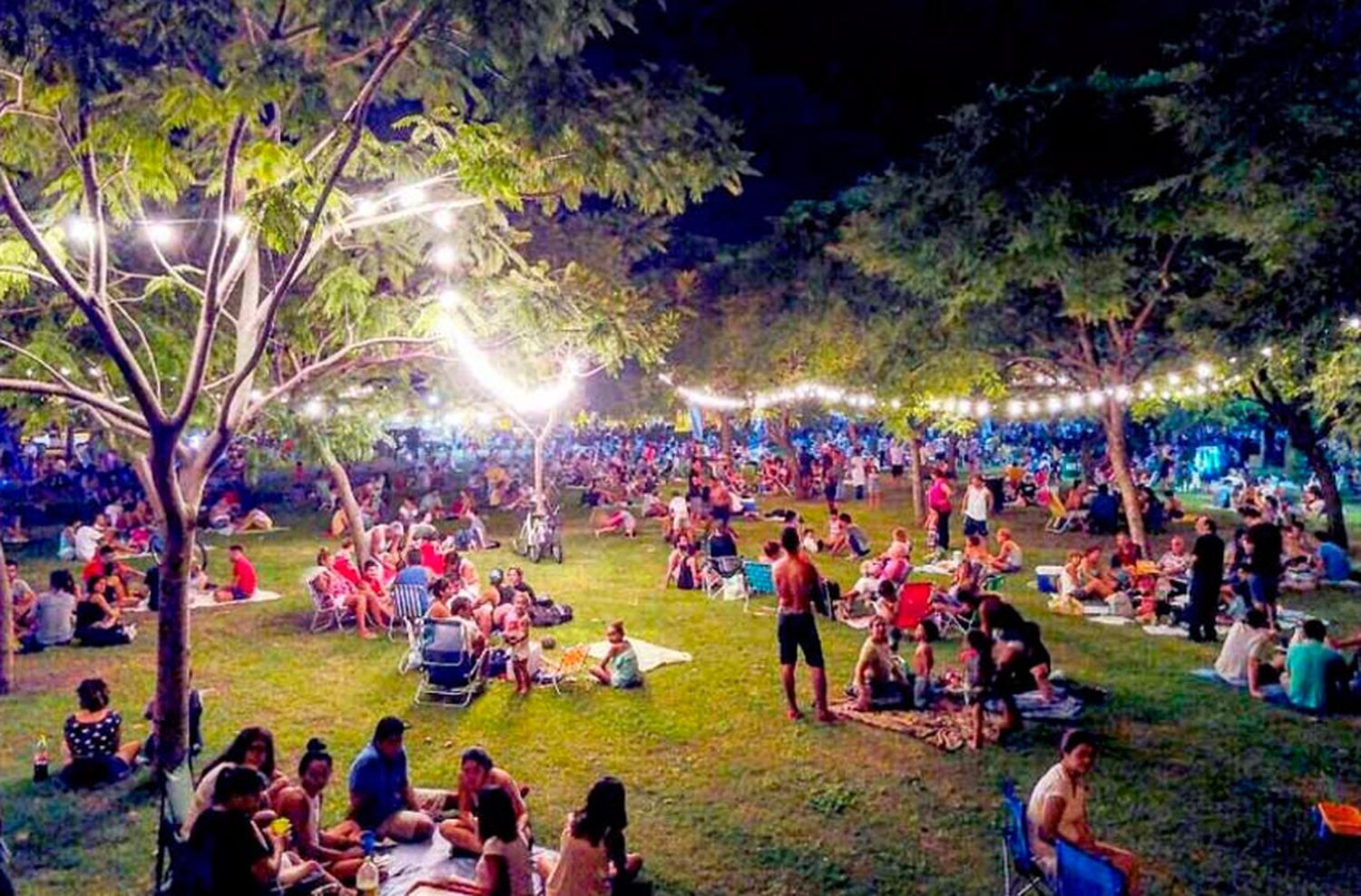 Se viene un nuevo picnic nocturno en el Parque de las Colectividades