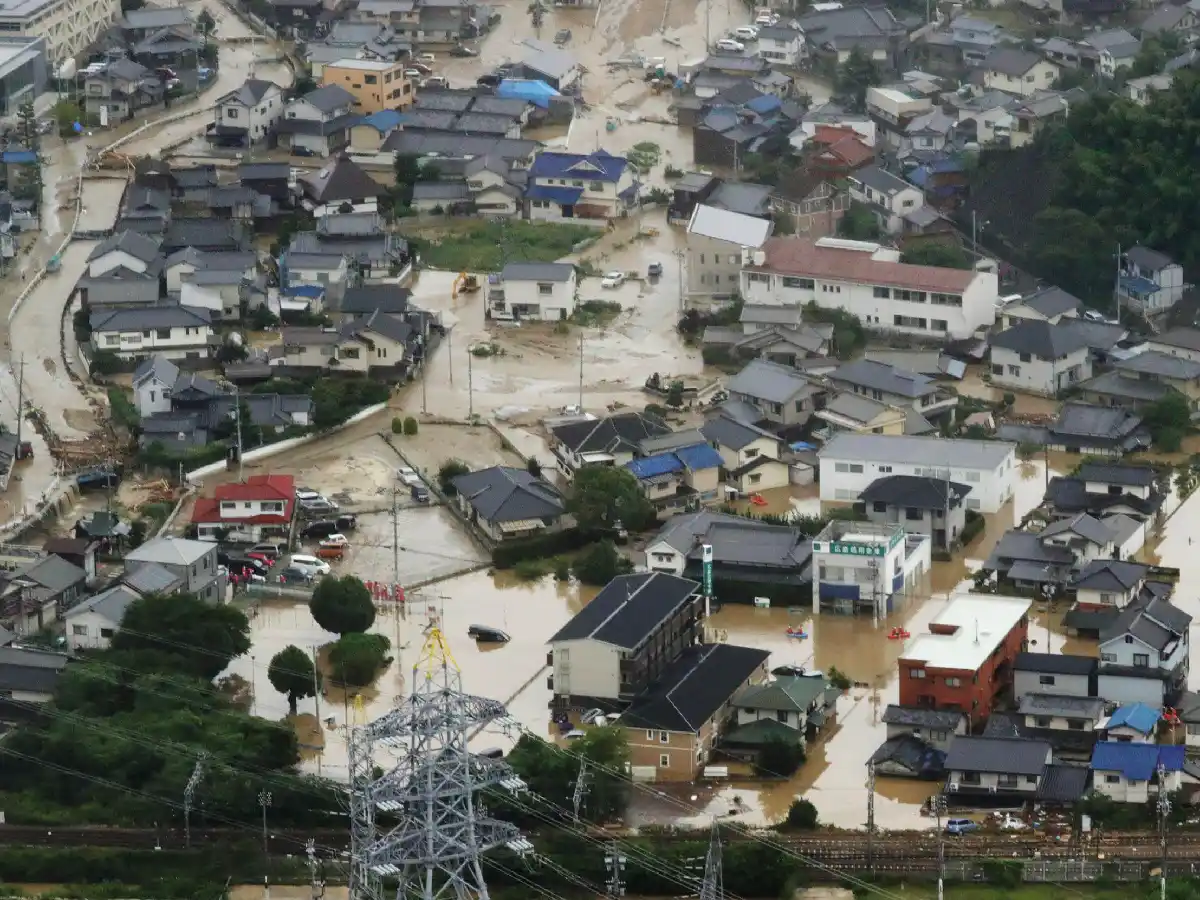 Al menos 30 muertos por lluvias torrenciales en Japón