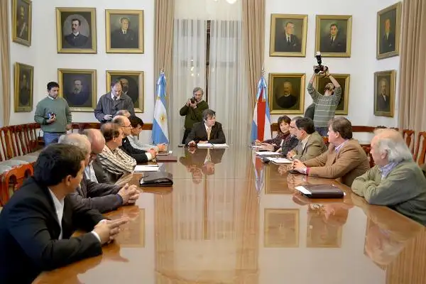 Seis intendentes del Departamento pidieron educación, caminos y gas