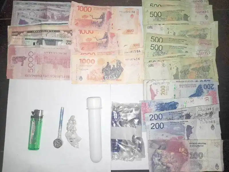 Descubrieron a un traficante con 
marihuana y pasta base de cocaína