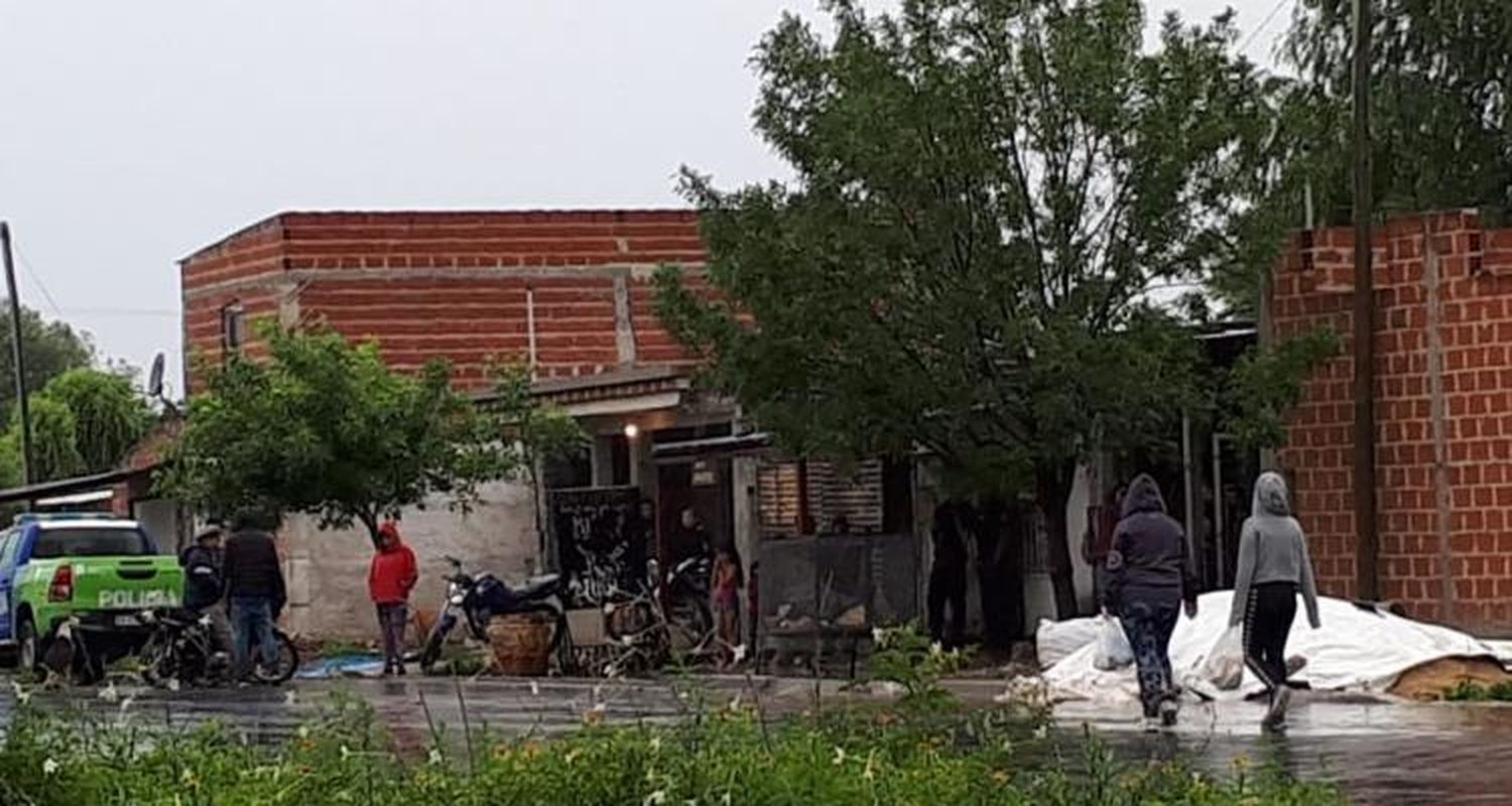 Un joven sufrió graves quemaduras en su cuerpo al incendiarse una panadería y pidieron su derivación