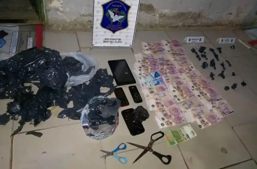 Una mujer y un hombre detenidos por venta de cocaína y marihuana