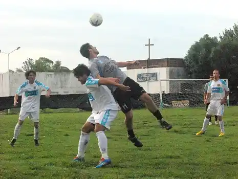 Divisional A: Esta noche se definen los finalistas del Clausura