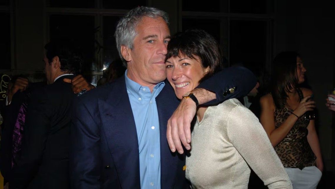 Jeffrey Epstein y Ghislaine Maxwell, ex pareja y cómplice en la red