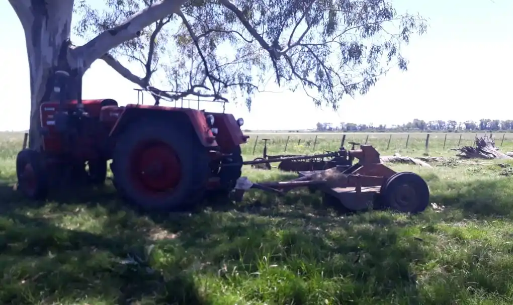 Murió un hombre al caer de un tractor cuando trabajaba en un campo
