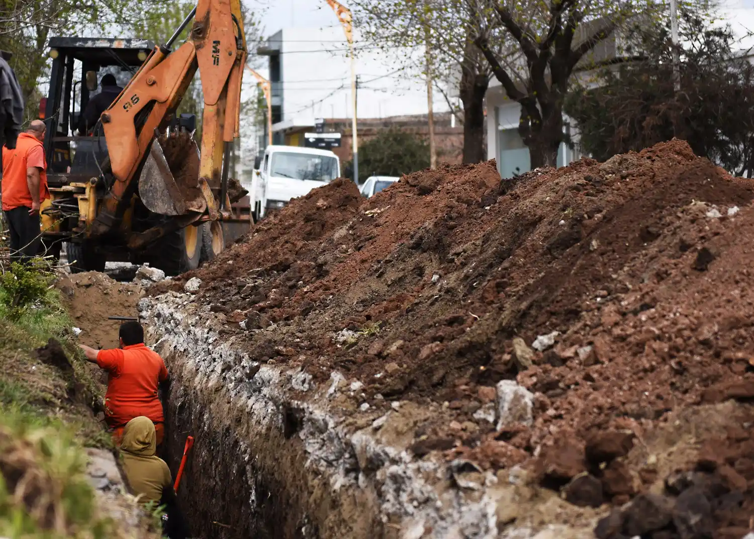 Soychú entregó nueva cañería para calle Rivadavia