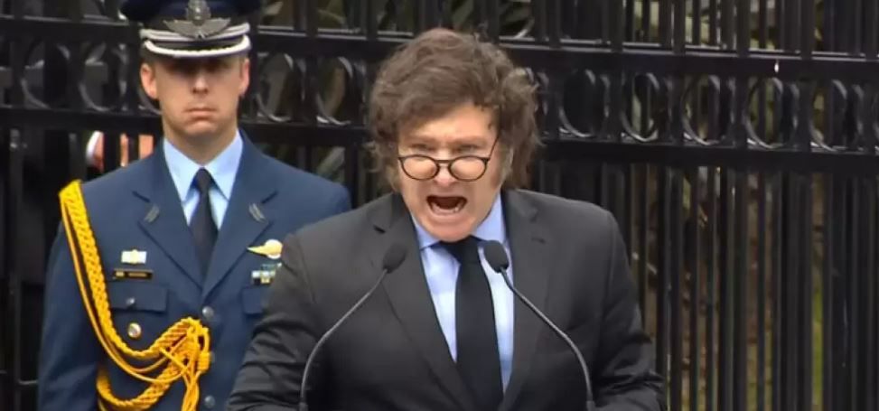 Críticas contra Milei porque apeló a la teoría británica de la autodeterminación en su discurso por Malvinas